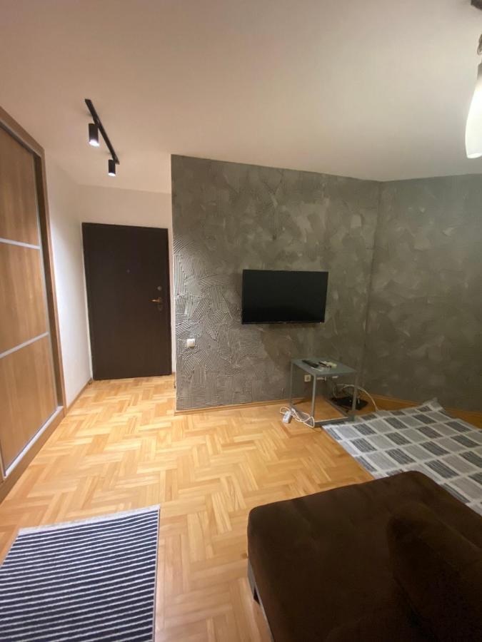 My Place بريشتاين المظهر الخارجي الصورة