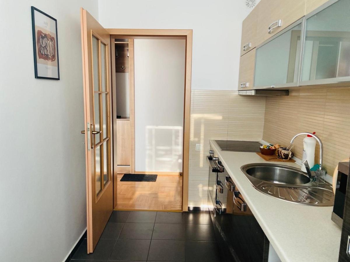 My Place بريشتاين المظهر الخارجي الصورة