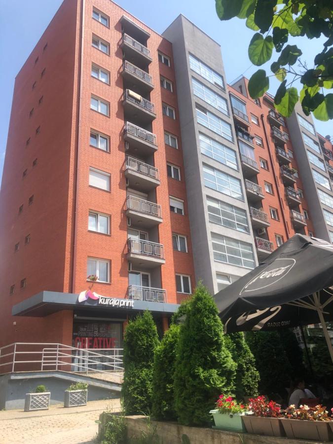 My Place بريشتاين المظهر الخارجي الصورة
